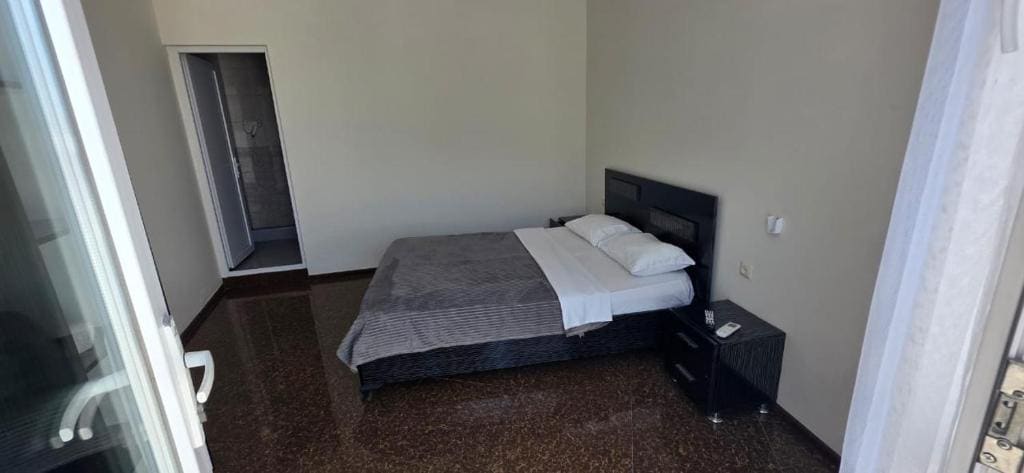 Budget Double Room room - Image 2