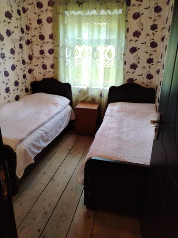 Budget Twin Room room - Image 2