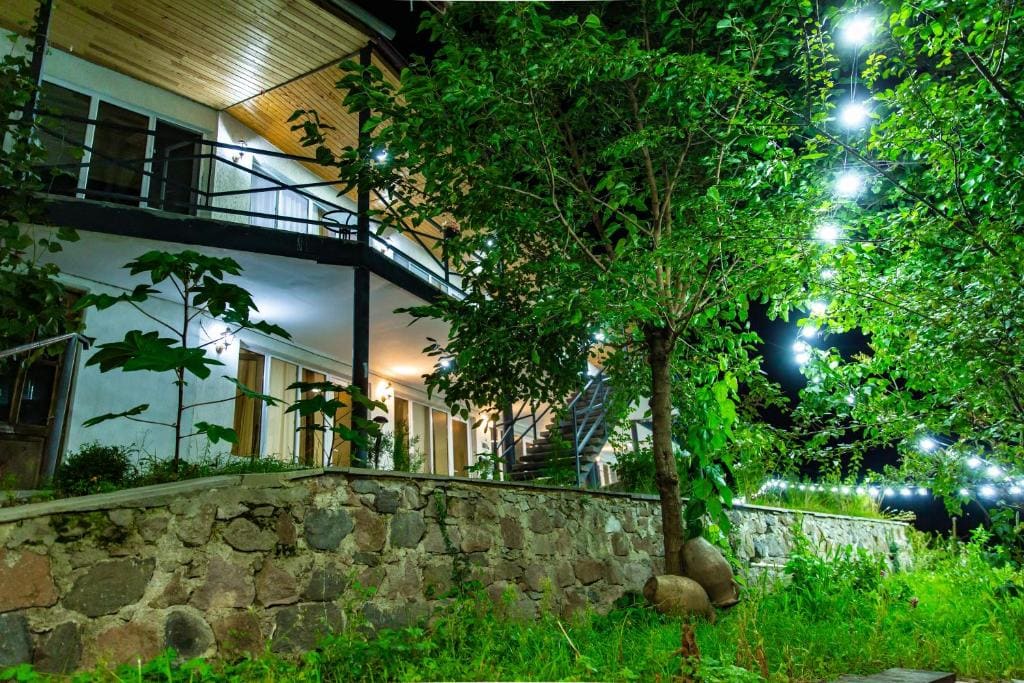 Studio with Balcony room - Image 3
