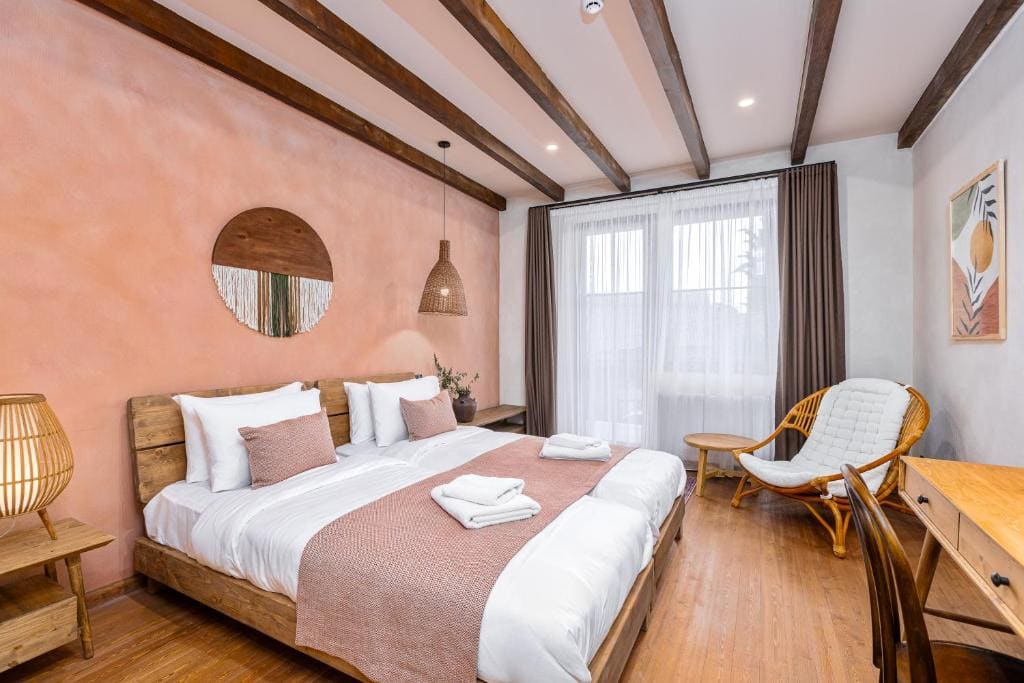 Double Room with Balcony room - Image 1