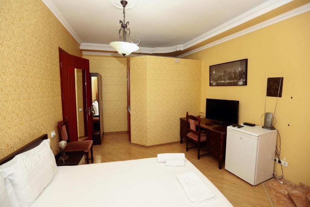 Standard Double Room room - Image 2