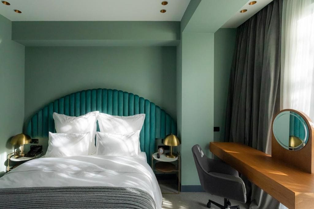Suite room - Image 1