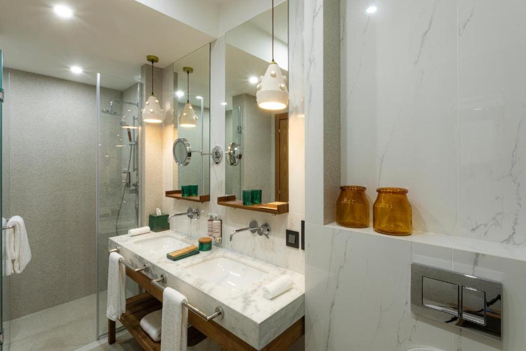 Junior Suite with Terrace room - Image 2