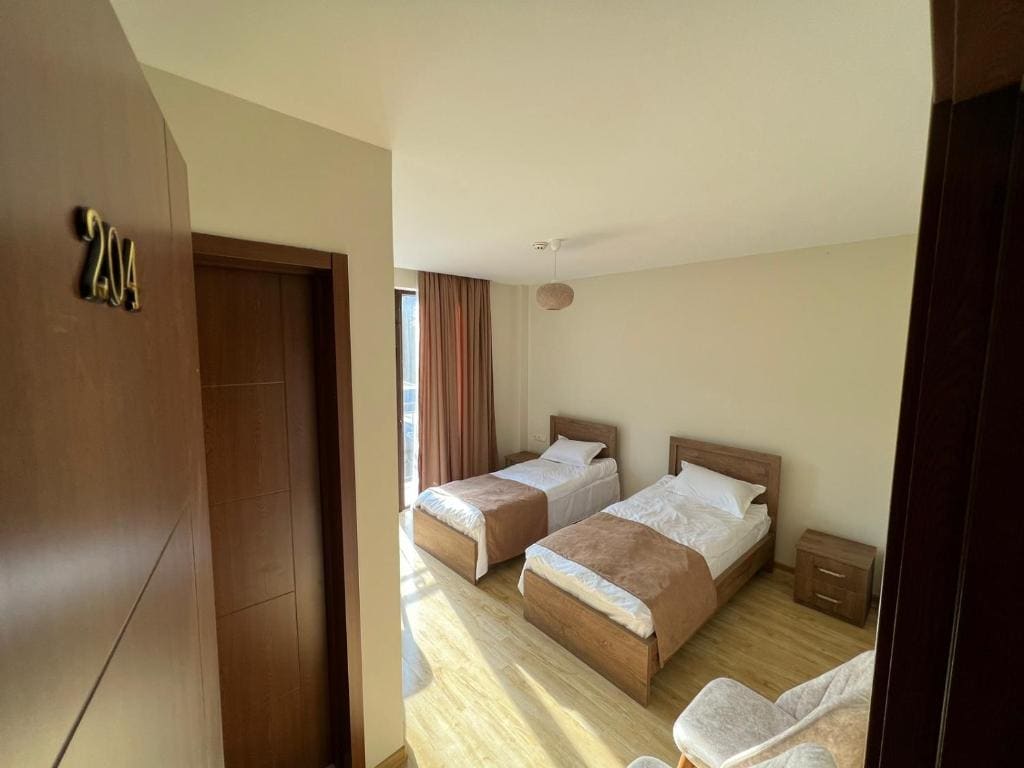 Standard Twin Room room - Image 1