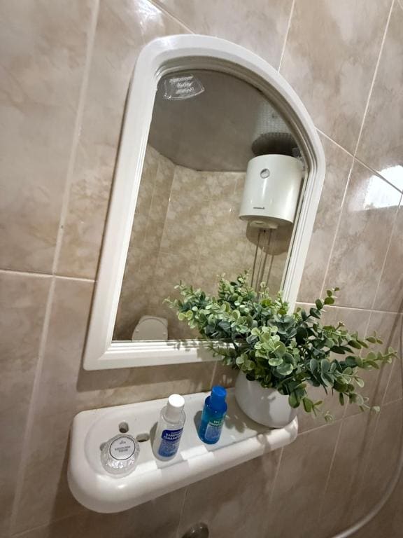 Triple Room with Private Bathroom room - Image 1