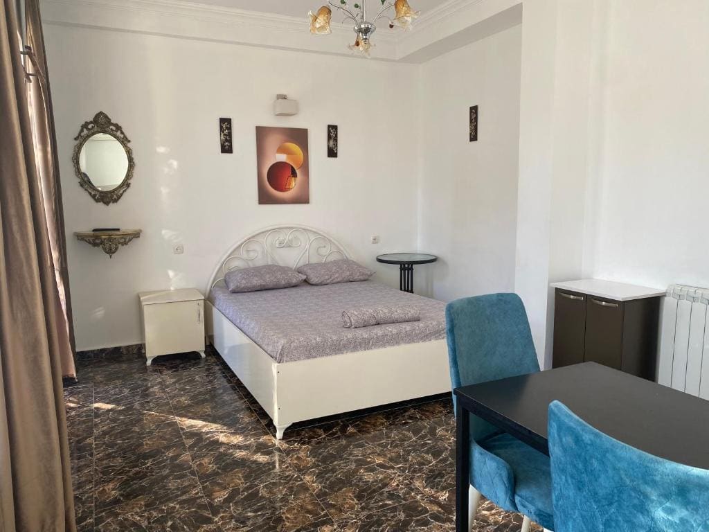 Studio room - Image 1