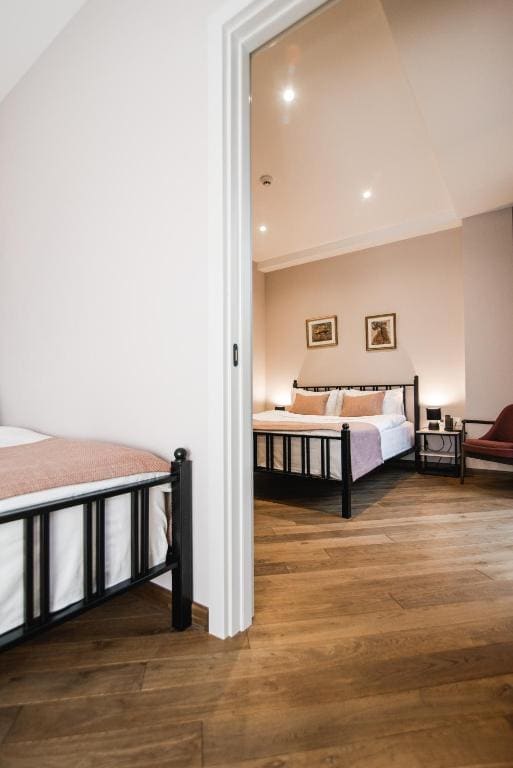 Standard Family Room room - Image 1