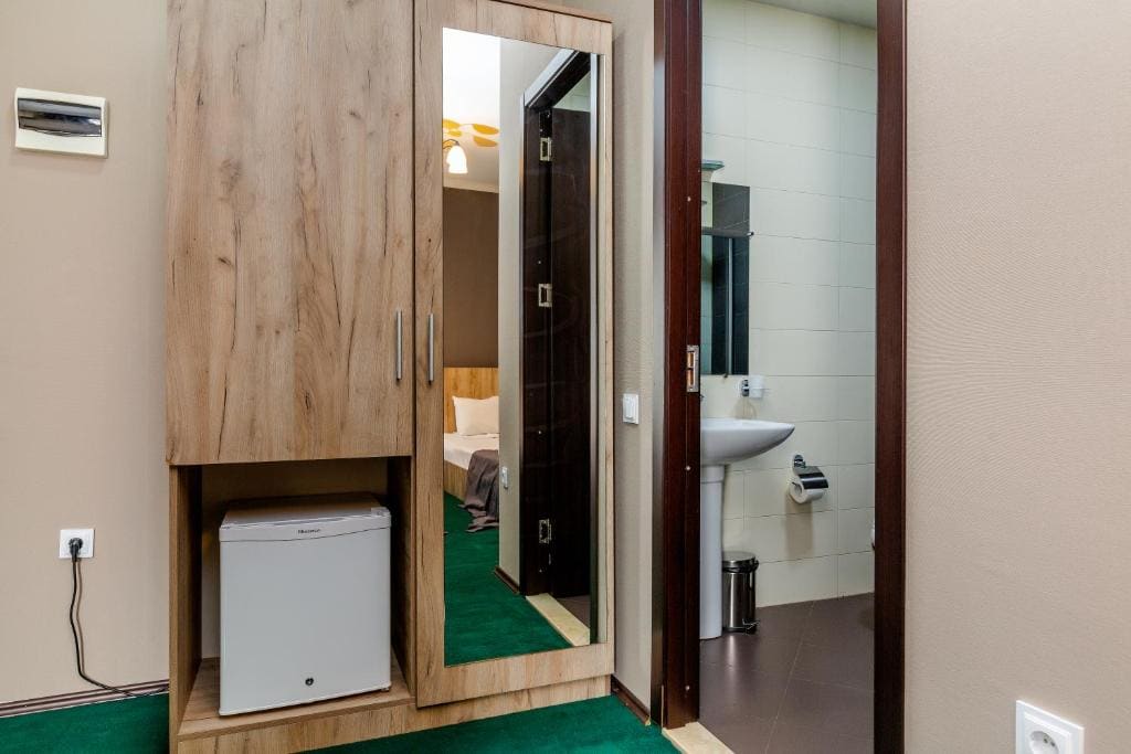 Comfort Triple Room room - Image 3