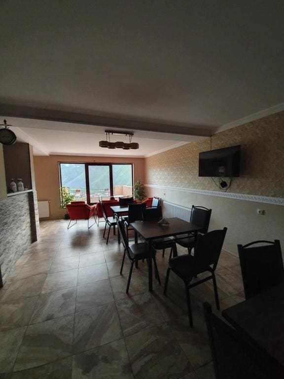 Double Room with Private Bathroom room - Image 3