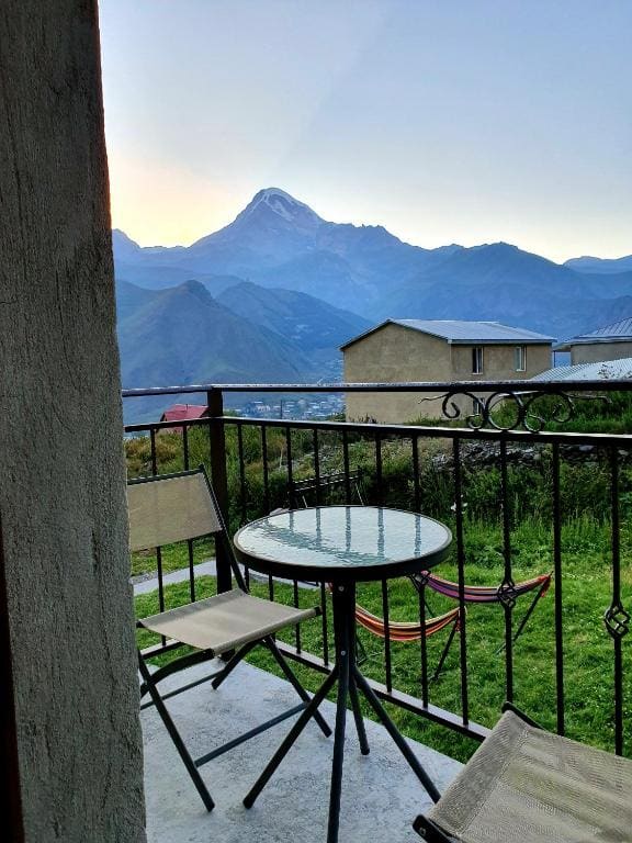 Quadruple Room with Balcony and Mountain View room - Image 3