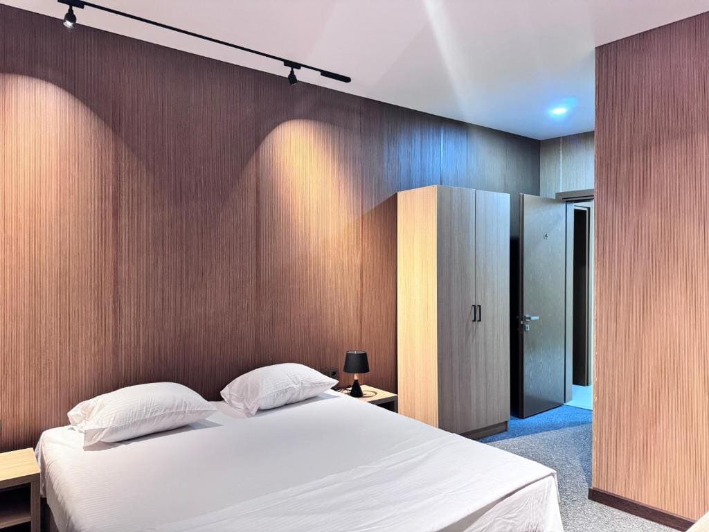 Double Room with Balcony and Sea View room - Image 1