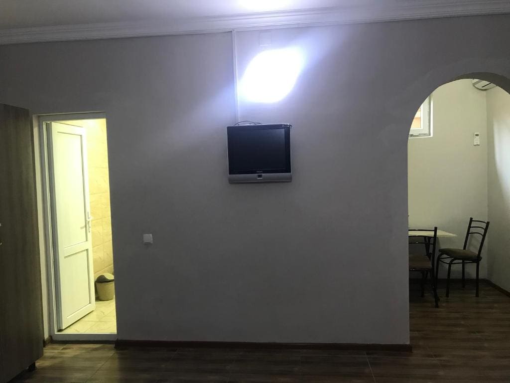 Economy Quadruple Room room - Image 1