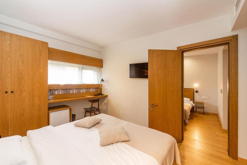 Family Room room - Image 1