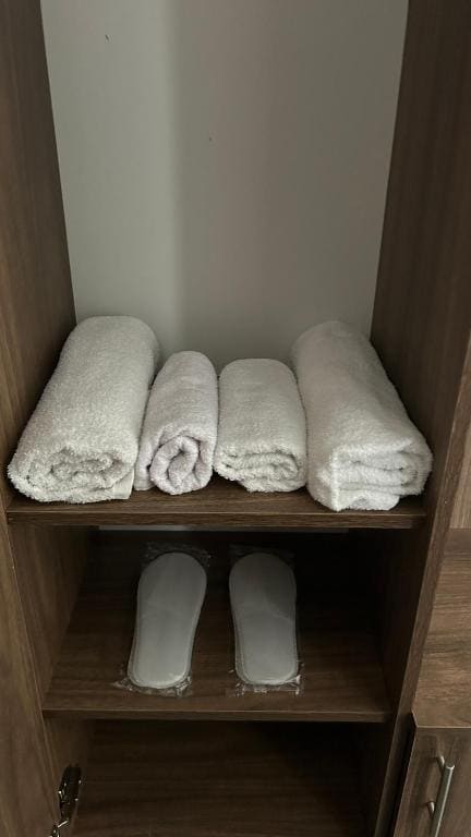Economy Double Room room - Image 3