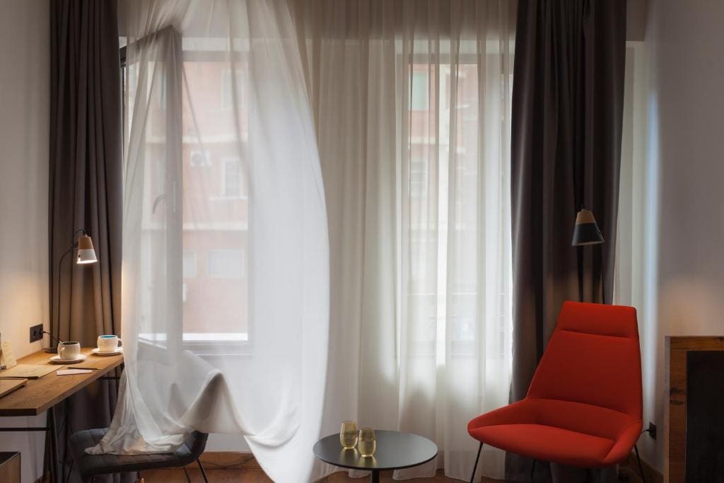 Standard Twin Room room - Image 3