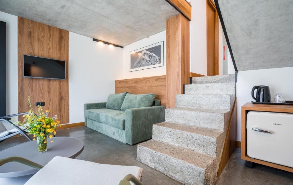 Family Room with Terrace room - Image 2
