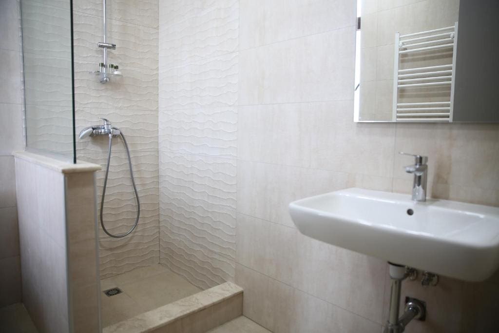 Deluxe Double Room with Balcony room - Image 1