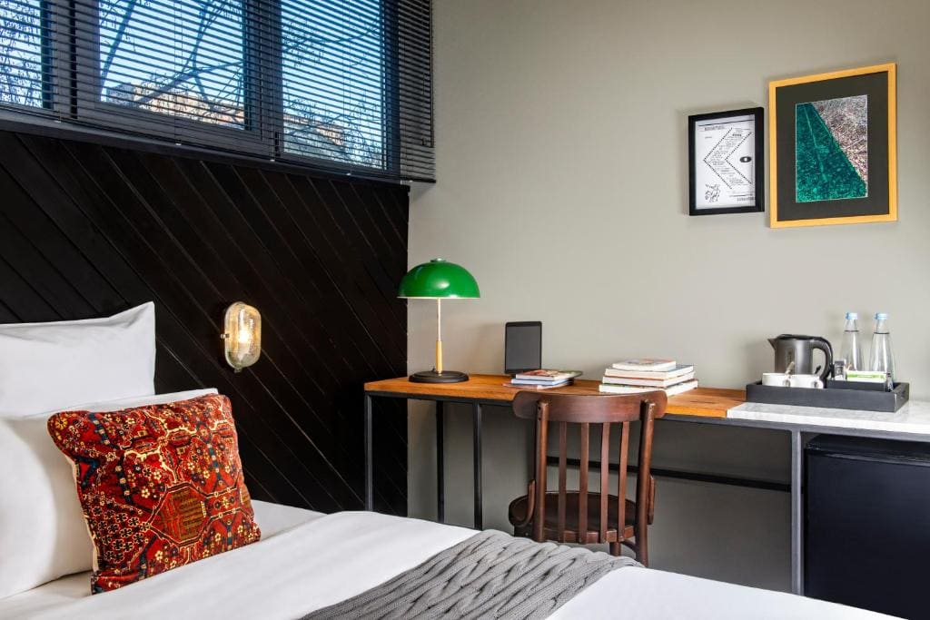 Small Double Room room - Image 3