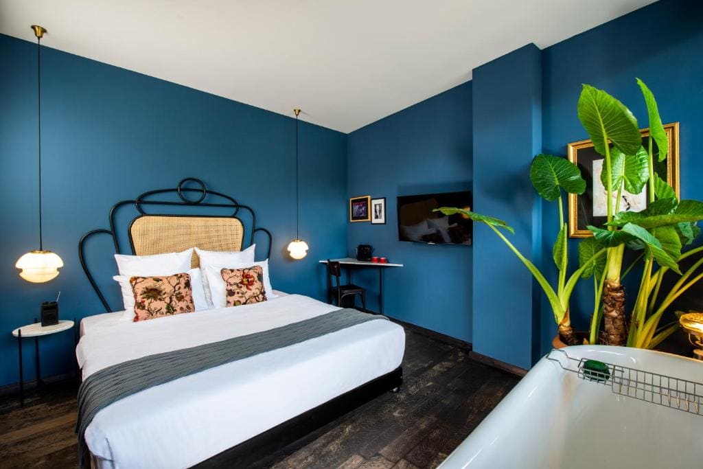 Suite with Hot Tub room - Image 1
