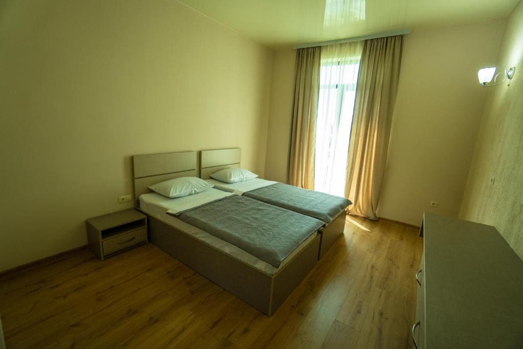 Deluxe Twin Room room - Image 2