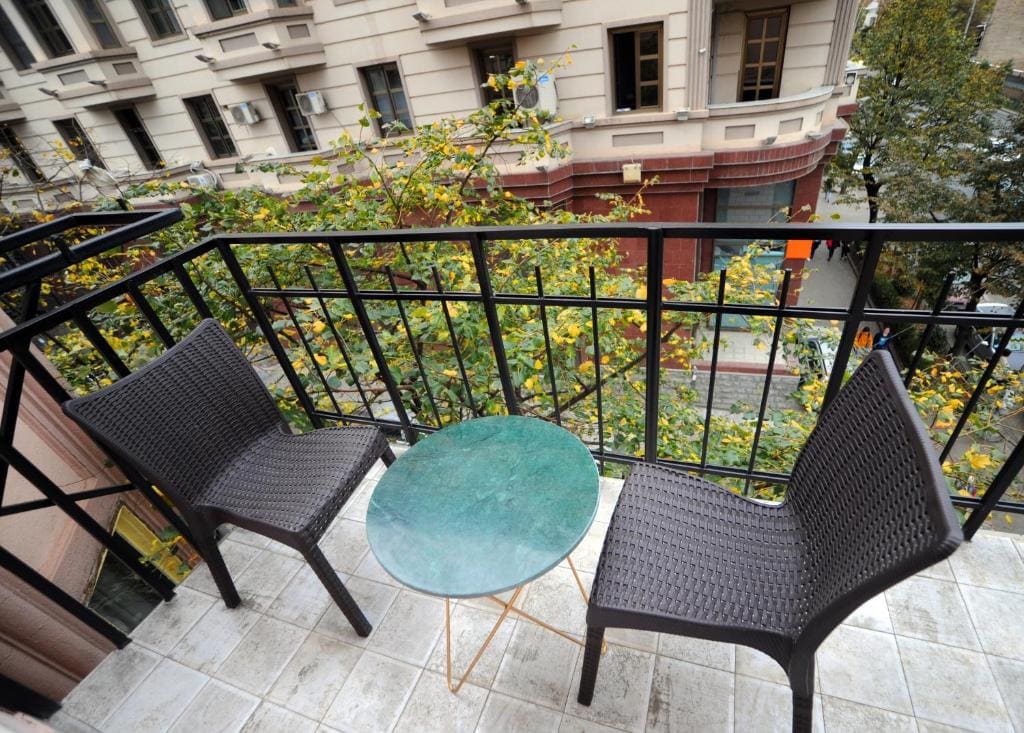 King Room with Balcony room - Image 3