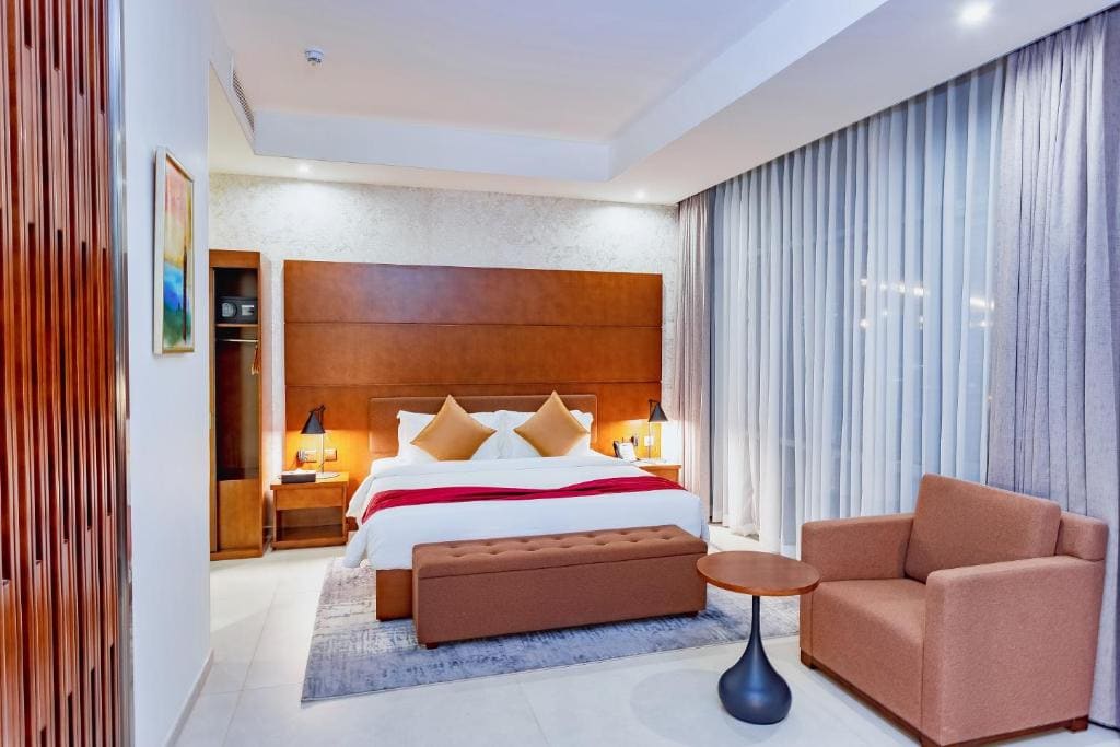 Meridian Suite room - Image 1