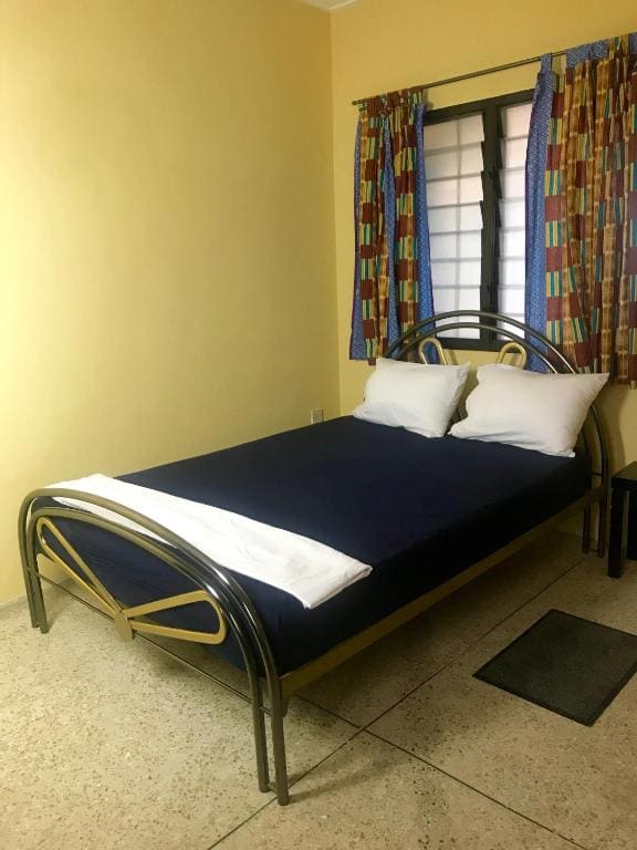 Double Room with Shared Bathroom room - Image 1