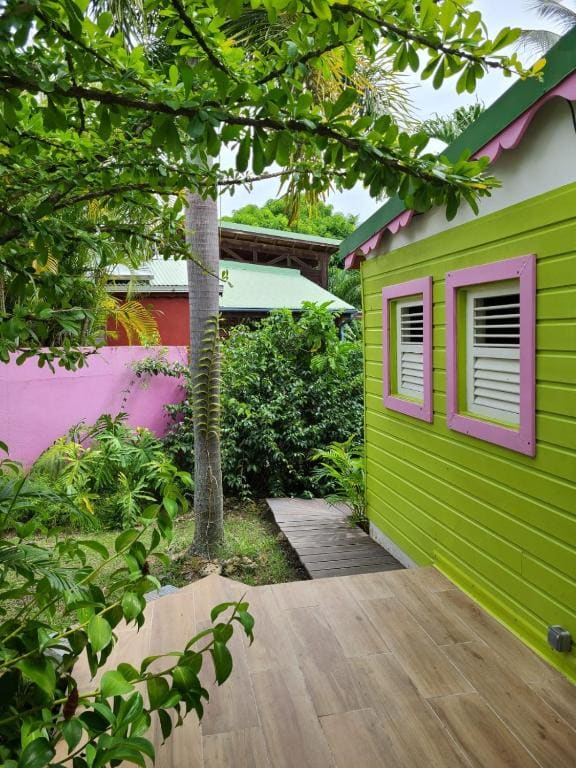 One-Bedroom Bungalow room - Image 3