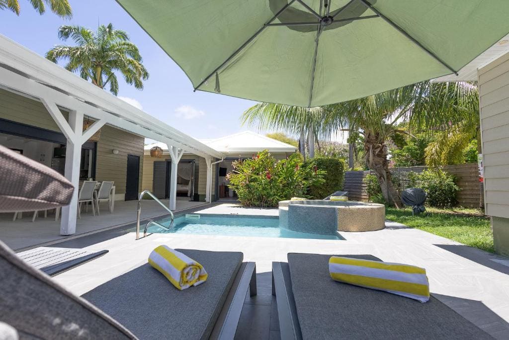 Superior Villa room - Image 2