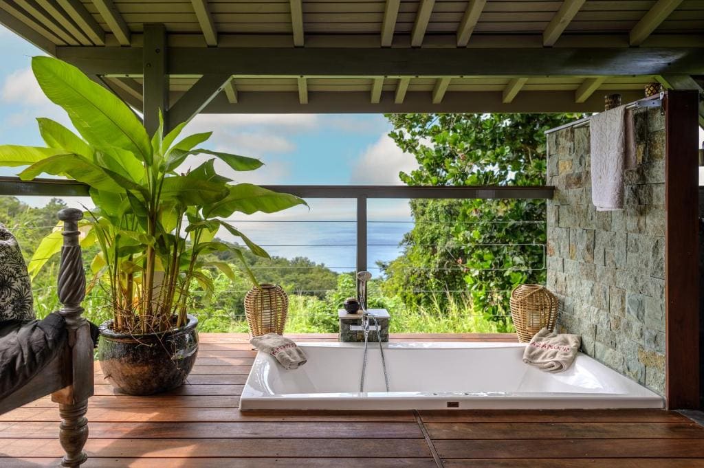 Bungalow with Sea View room - Image 3