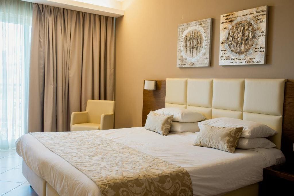 Deluxe Double Room room - Image 1