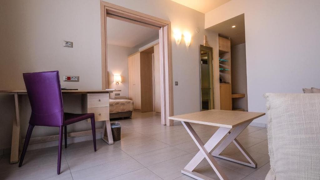 Junior Suite with Sea View room - Image 1