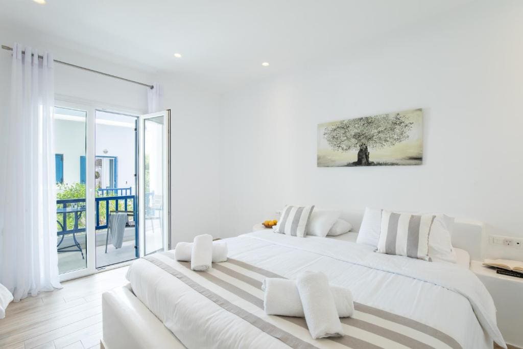 Triple Room with Garden View room - Image 3