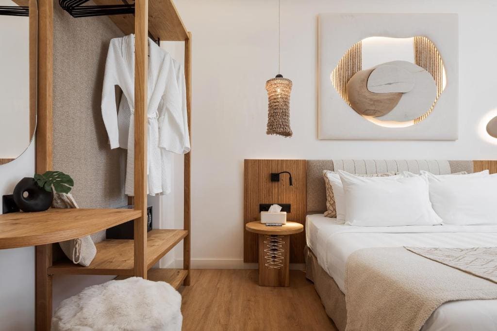 Deluxe Room room - Image 2