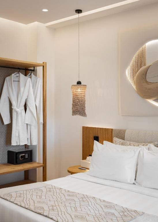 Deluxe Room room - Image 1
