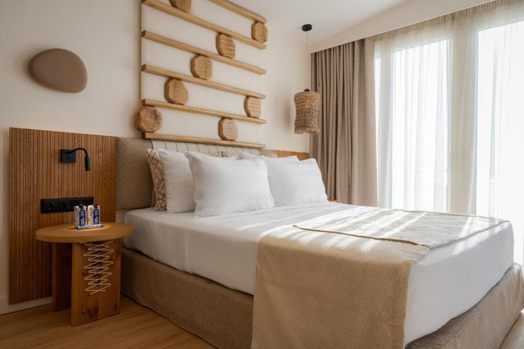 Suite with Sea View room - Image 1