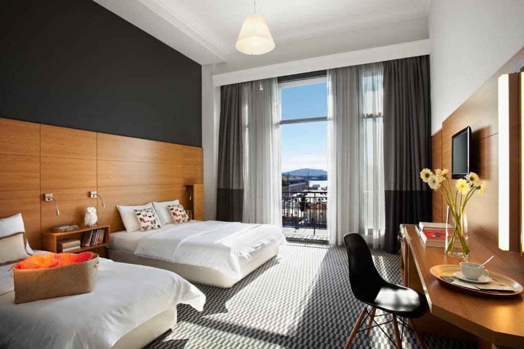 Deluxe Triple Room room - Image 3