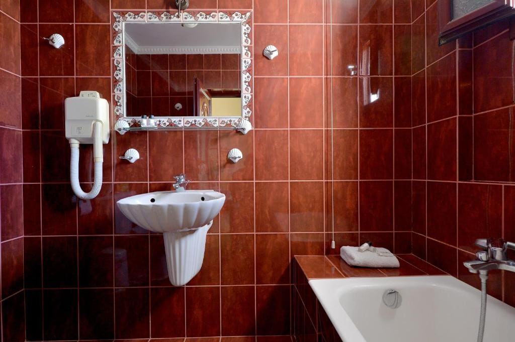 Standard Room room - Image 3