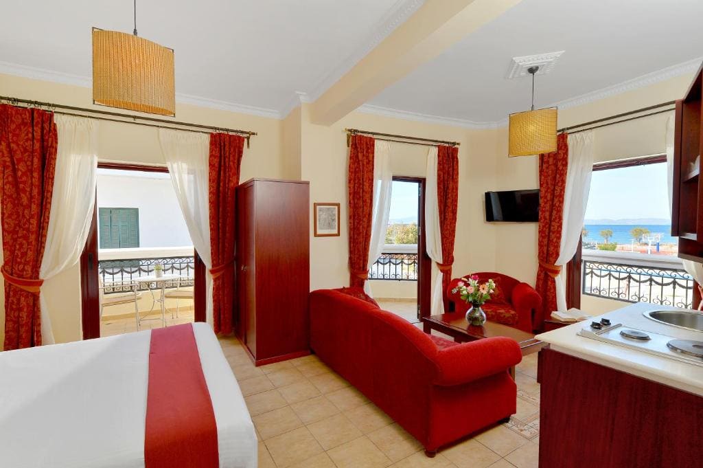 Junior Suite with Sea View room - Image 2