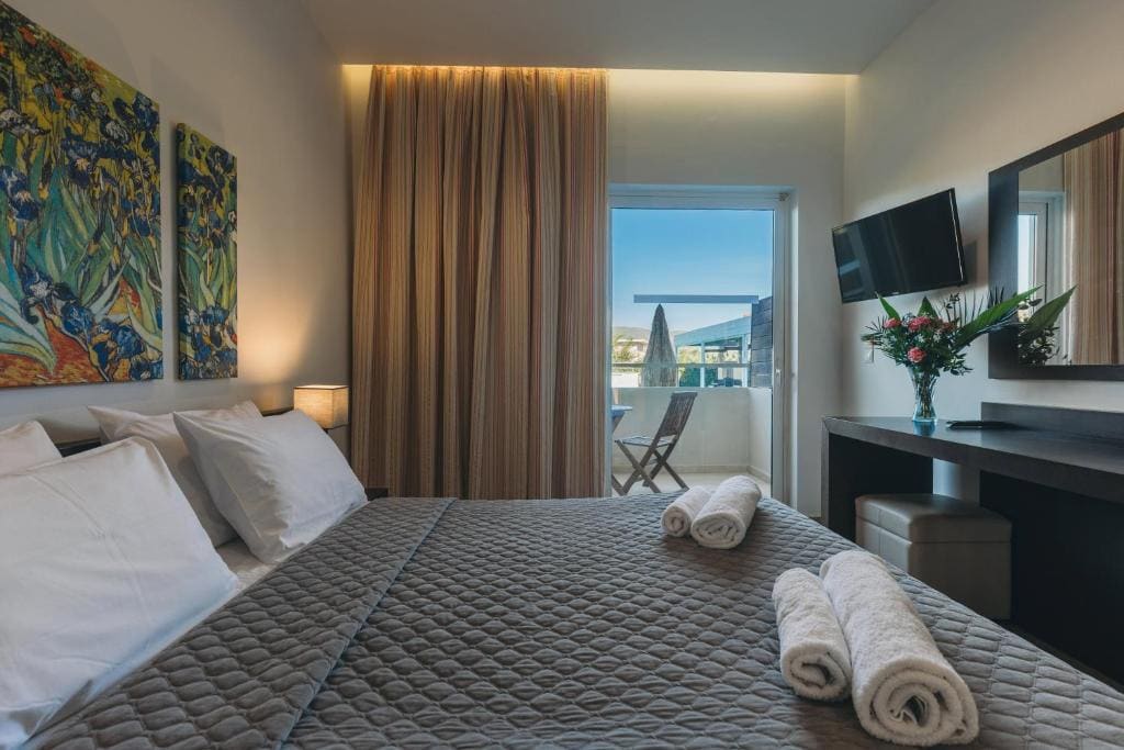 Room room - Image 1