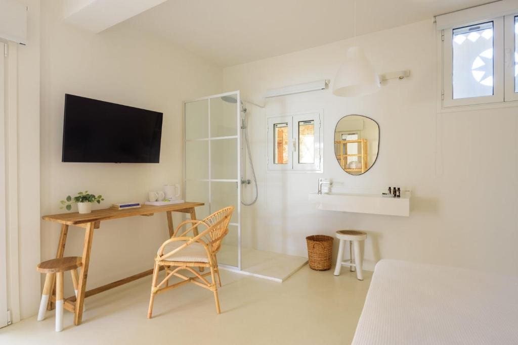 Studio - Disability Access room - Image 2