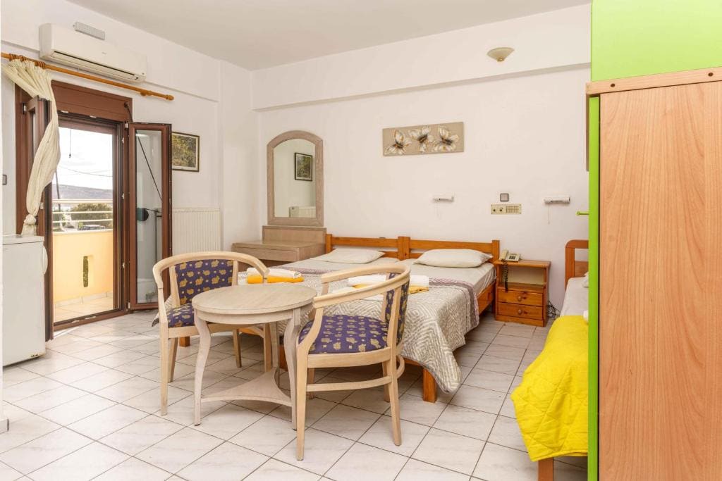 Quadruple Room room - Image 3