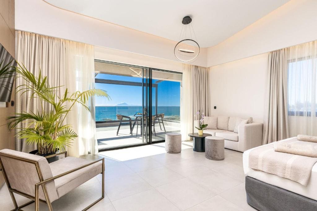 Suite with Sea View room - Image 2