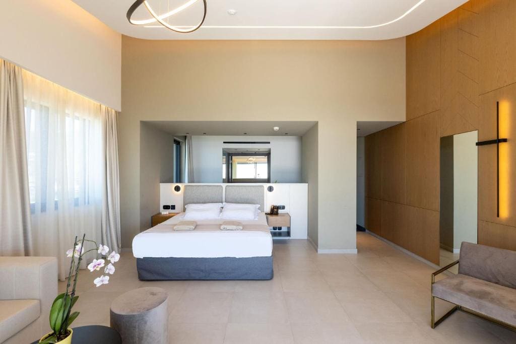 Suite with Sea View room - Image 1
