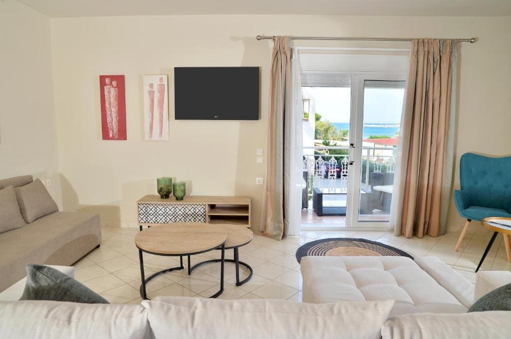 Two-Bedroom House room - Image 2