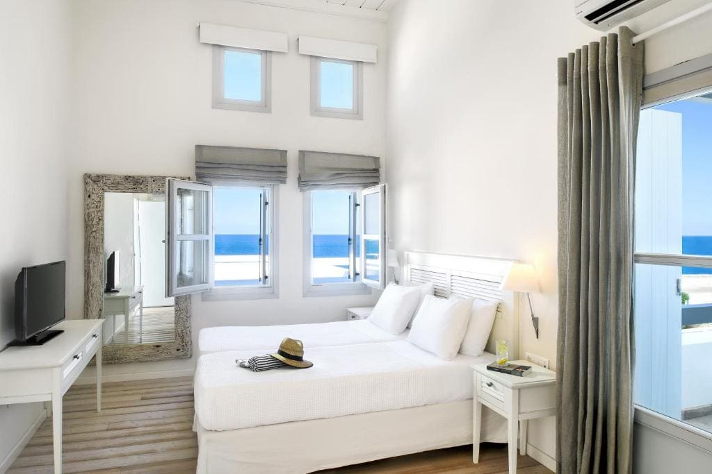 Friends & Family Suite Sea View room - Image 1