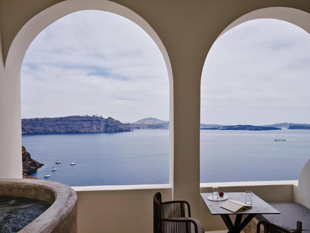 Grande Suite with Caldera View room - Image 1