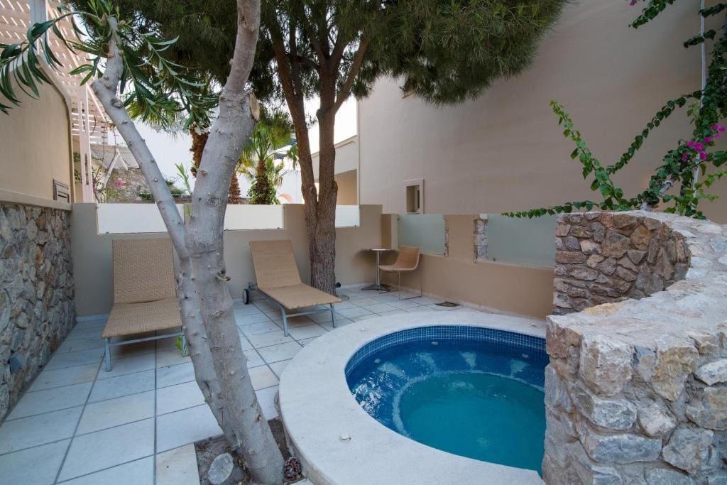 Junior Suite With Private Outdoor Tub room - Image 1