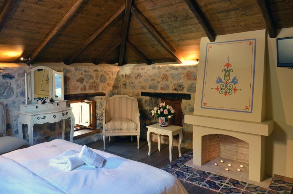 Superior Twin Room room - Image 3