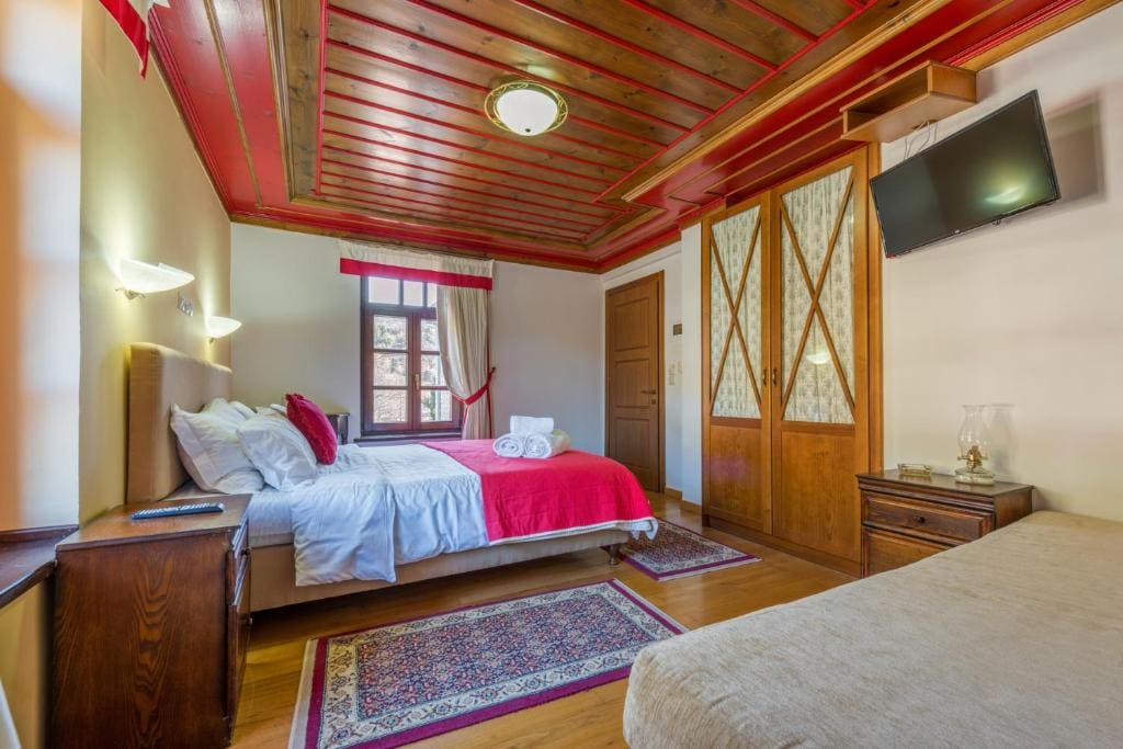 Triple Room with Mountain View room - Image 1